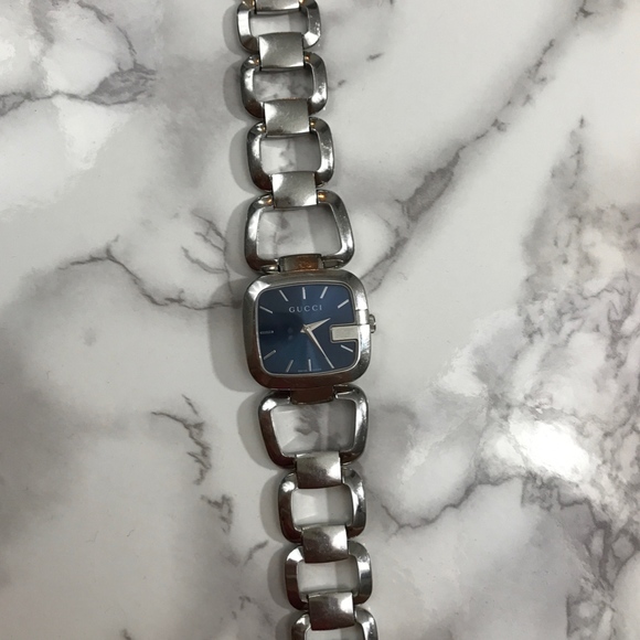 Gucci G Series Ladies Watch - Picture 6 of 6